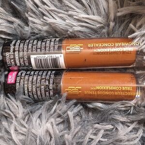 1320500 Dark to Deep - Set of 2 - Black Radiance True Complexion Concealer